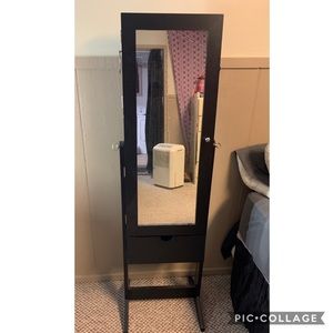 Mirror/ jewelry organizer